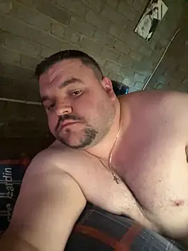 Snapshot of Mikey-HH chatting on 6, 11, 2025 Mikey-HH online show from 6, 11, 2025