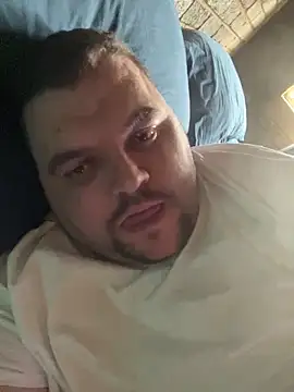 Snapshot of Mikey-HH chatting on 15, 11, 2025 Mikey-HH online show from 15, 11, 2025