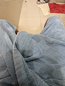 Snapshot of indianhunk2000 chatting on 25, 1, 2025 indianhunk2000 online show from 25, 1, 2025