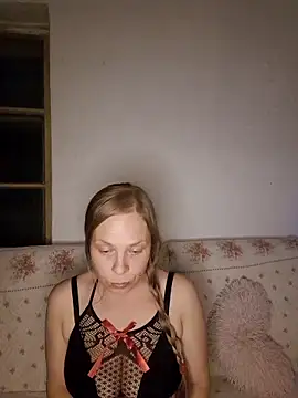 katiestevens online show from 14, 9, 2025