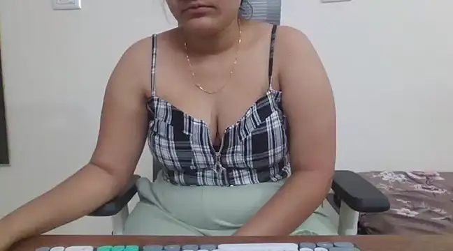 Snapshot of ammu_telugu_192 chatting on 6, 12, 2024 ammu telugu 192 online show from 6, 12, 2024