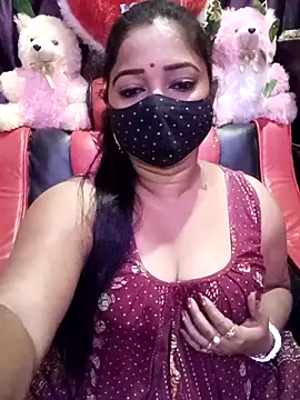 Snapshot of ella_mariya chatting on 2, 4, 2026 ella mariya online show from 2, 4, 2026