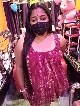 Snapshot of ella_mariya chatting on 10, 4, 2026 ella mariya online show from 10, 4, 2026