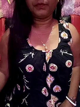 Snapshot of ella_mariya chatting on 12, 4, 2026 ella mariya online show from 12, 4, 2026