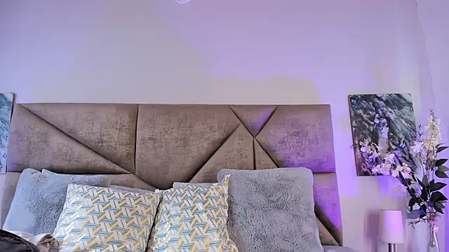 Salomesimos1 online show from 10, 1, 2025