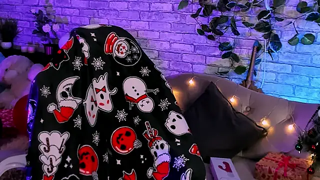 Snapshot of Alex_Howell chatting on 4, 1, 2025 Alex Howell online show from 4, 1, 2025