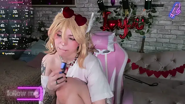 Snapshot of Alex_Howell chatting on 9, 2, 2025 Alex Howell online show from 9, 2, 2025