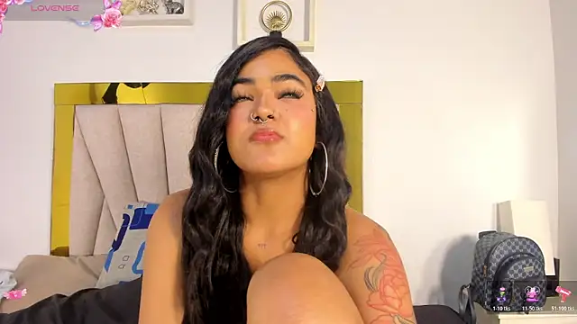 Snapshot of vahiolet_fuentes chatting on 20, 2, 2026 vahiolet fuentes online show from 20, 2, 2026