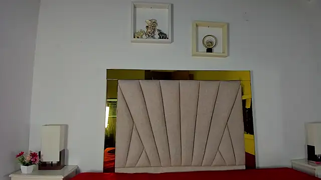 Snapshot of vahiolet_fuentes chatting on 24, 2, 2026 vahiolet fuentes online show from 24, 2, 2026