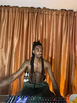 Snapshot of Malkon_Big chatting on 8, 3, 2026 Malkon Big online show from 8, 3, 2026