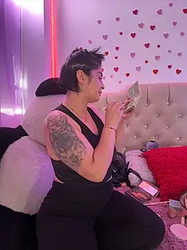 karenlennox1 online show from 8, 3, 2026