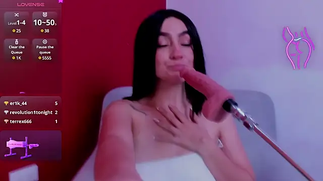 Kate bunny  online show from 18, 3, 2025