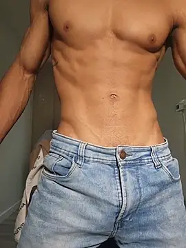 Snapshot of Jhonyblack_1 chatting on 19, 6, 2026 Jhonyblack 1 online show from 19, 6, 2026