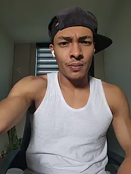 Snapshot of Jhonyblack_1 chatting on 27, 6, 2026 Jhonyblack 1 online show from 27, 6, 2026