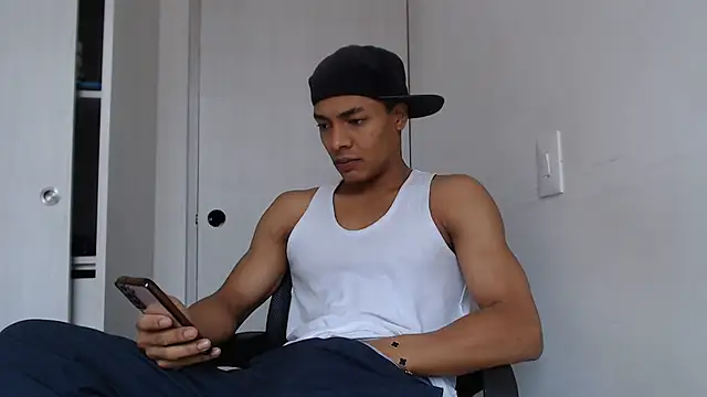 Snapshot of Jhonyblack_1 chatting on 3, 7, 2026 Jhonyblack 1 online show from 3, 7, 2026