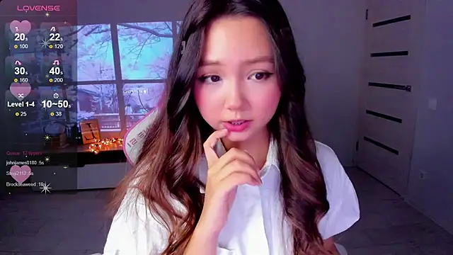 Snapshot of Fluffy_Rose chatting on 2, 12, 2025 Fluffy Rose online show from 2, 12, 2025