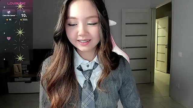 Snapshot of Fluffy_Rose chatting on 1, 2, 2026 Fluffy Rose online show from 1, 2, 2026