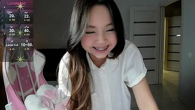 Snapshot of Fluffy_Rose chatting on 2, 2, 2026 Fluffy Rose online show from 2, 2, 2026