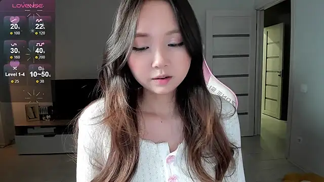 Snapshot of Fluffy_Rose chatting on 4, 2, 2026 Fluffy Rose online show from 4, 2, 2026
