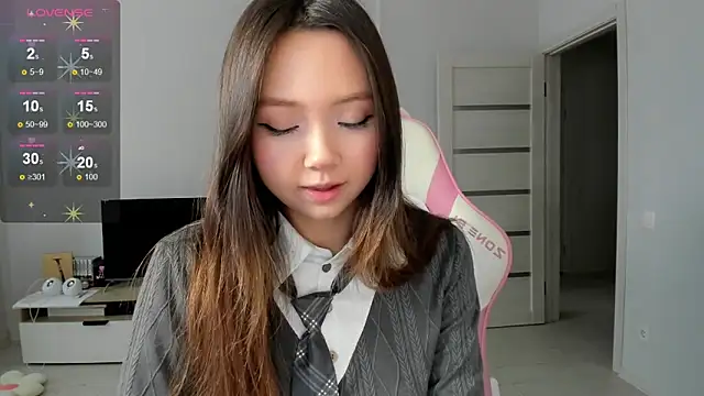 Snapshot of Fluffy_Rose chatting on 15, 3, 2026 Fluffy Rose online show from 15, 3, 2026