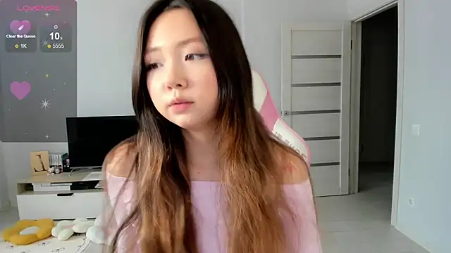 Snapshot of Fluffy_Rose chatting on 7, 4, 2026 Fluffy Rose online show from 7, 4, 2026