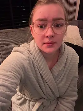 Snapshot of xX_HotCouple_Xx chatting on 6, 1, 2026 xX HotCouple Xx online show from 6, 1, 2026