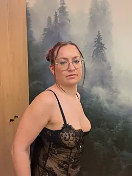 ladoucedu34 online show from 16, 6, 2026