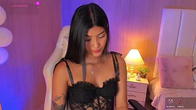 CaseyPiierce online show from 27, 11, 2025