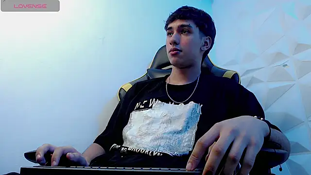 Snapshot of Jake_tripp chatting on 18, 12, 2024 Jake tripp online show from 18, 12, 2024