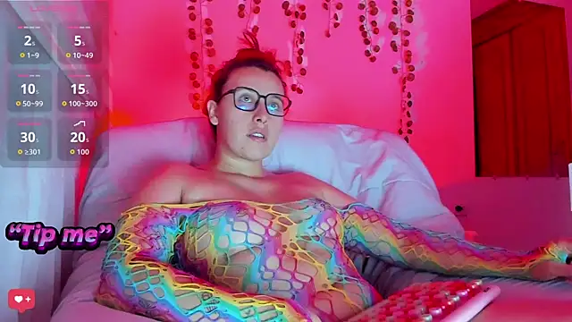 bonnie moon  online show from 15, 9, 2025