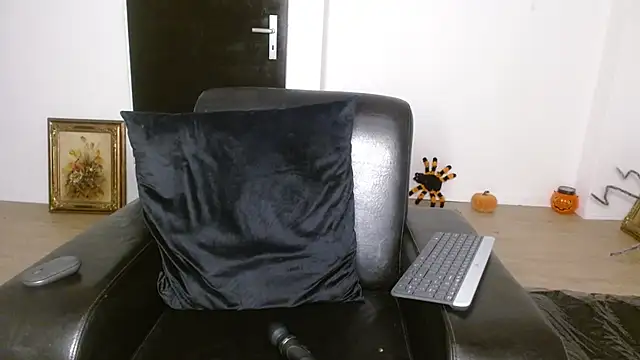 JuicyJanexo online show from 11, 10, 2025