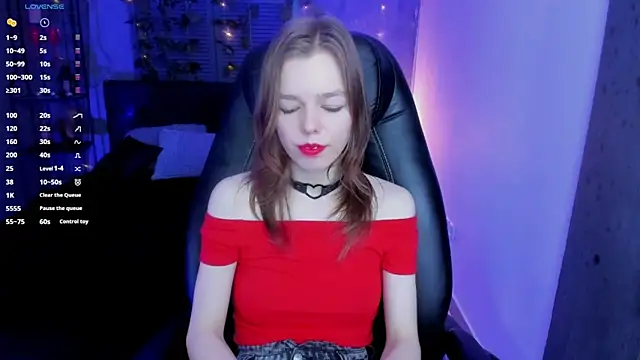 Snapshot of Tina_Tayllor chatting on 3, 2, 2025 Tina Tayllor online show from 3, 2, 2025