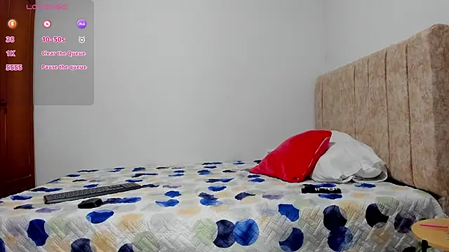 lizziemontana2 online show from 8, 5, 2026