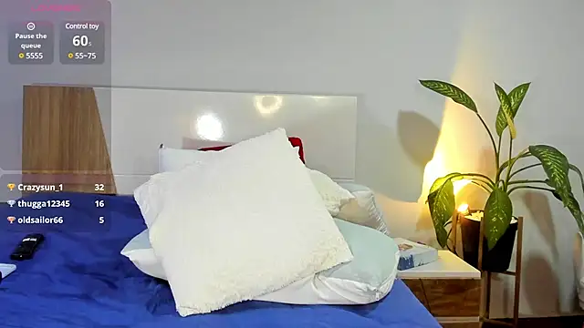 ClaraMariaMon online show from 23, 12, 2024