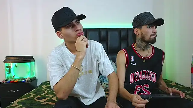 Snapshot of Brutal_Sex_Fucking chatting on 11, 4, 2026 Brutal Sex Fucking online show from 11, 4, 2026