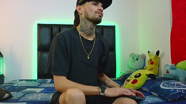 Snapshot of Brutal_Sex_Fucking chatting on 5, 6, 2026 Brutal Sex Fucking online show from 5, 6, 2026
