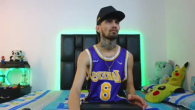 Snapshot of Brutal_Sex_Fucking chatting on 12, 6, 2026 Brutal Sex Fucking online show from 12, 6, 2026