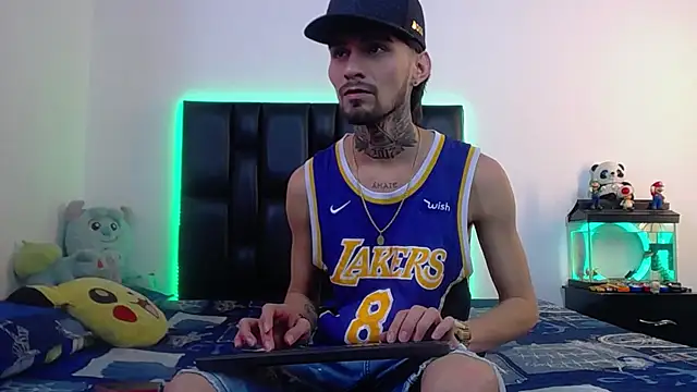 Snapshot of Brutal_Sex_Fucking chatting on 16, 6, 2026 Brutal Sex Fucking online show from 16, 6, 2026