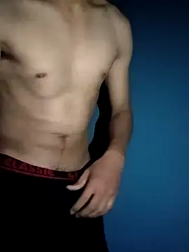 xyrus  online show from 13, 2, 2025