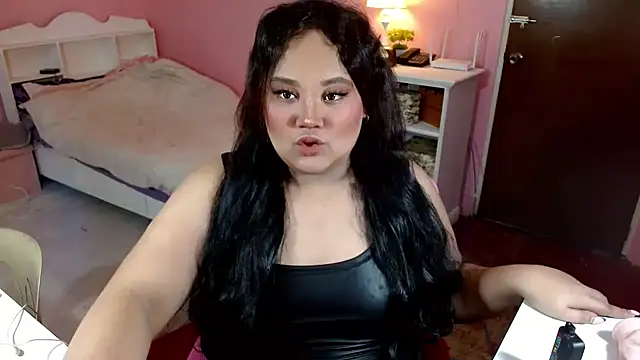 Snapshot of GiannaLopezSmith chatting on 22, 9, 2025 GiannaLopezSmith online show from 22, 9, 2025