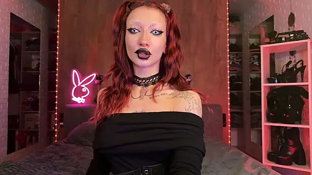 Snapshot of Marcellean chatting on 4, 10, 2025 Marcellean online show from 4, 10, 2025