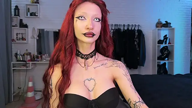 Snapshot of Marcellean chatting on 5, 11, 2025 Marcellean online show from 5, 11, 2025