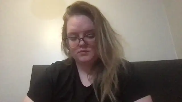 honeyyy24 online show from 14, 12, 2025