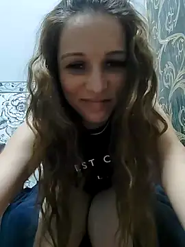 Snapshot of Amira_17 chatting on 22, 12, 2024 Amira 17 online show from 22, 12, 2024