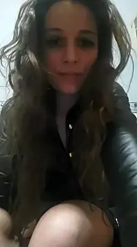 Snapshot of Amira_17 chatting on 12, 1, 2025 Amira 17 online show from 12, 1, 2025