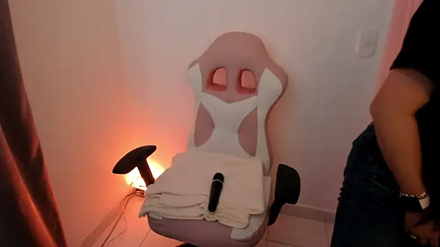 Sweet Chloe06 online show from 21, 1, 2025