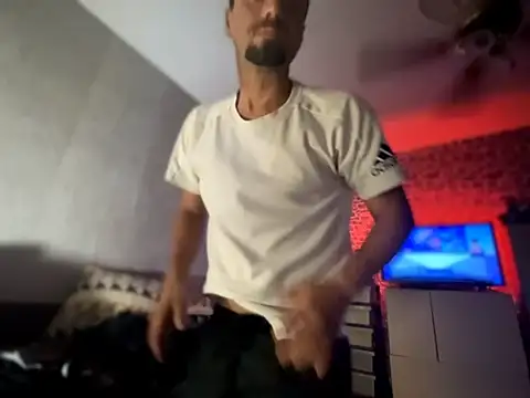 Nikolaiyy online show from 4, 6, 2026