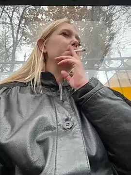 Snapshot of Milkyy_wway chatting on 26, 10, 2025 Milkyy wway online show from 26, 10, 2025