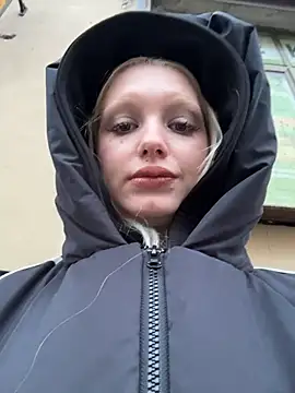 Snapshot of Milkyy_wway chatting on 8, 2, 2026 Milkyy wway online show from 8, 2, 2026