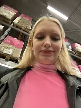 Snapshot of Milkyy_wway chatting on 8, 3, 2026 Milkyy wway online show from 8, 3, 2026